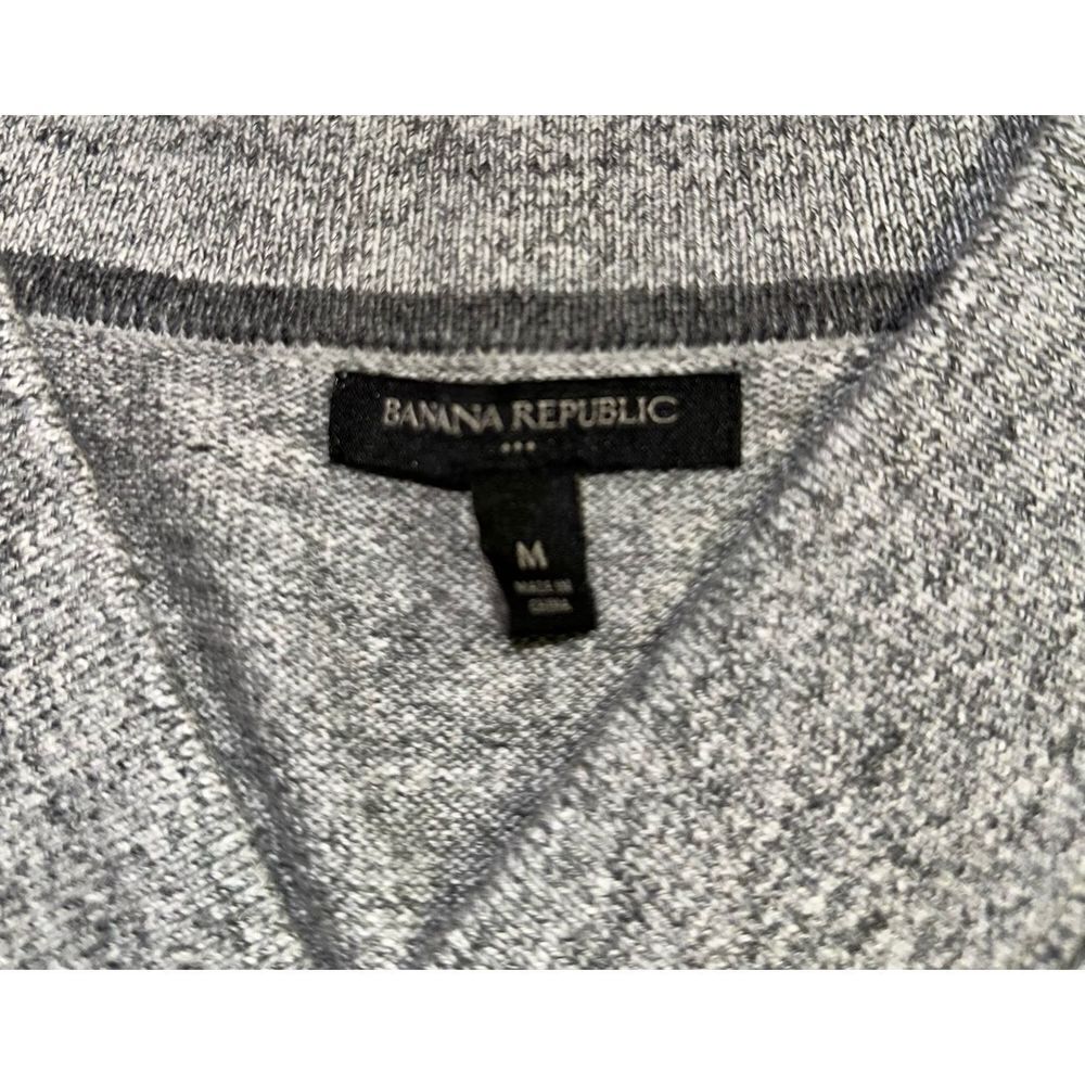 Banana Republic V-Neck Sweater Gray Men’s Size M - Picture 2 of 4